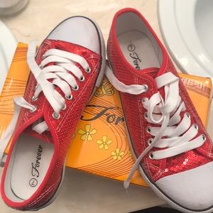 Sparkling Red Tennis Shows